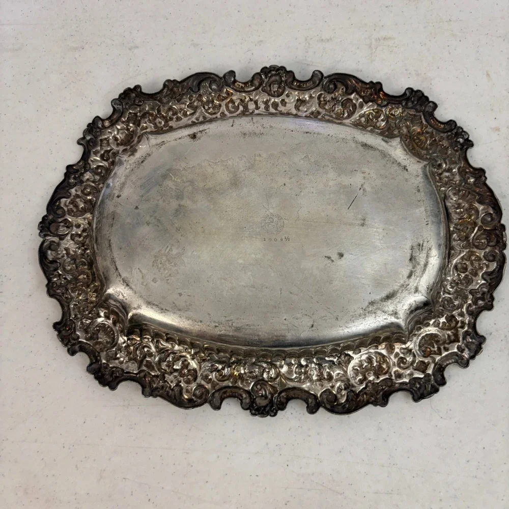 Vintage Victor Silver Co Quadruple Plate 1004½ Silverplate Vanity Serving Tray